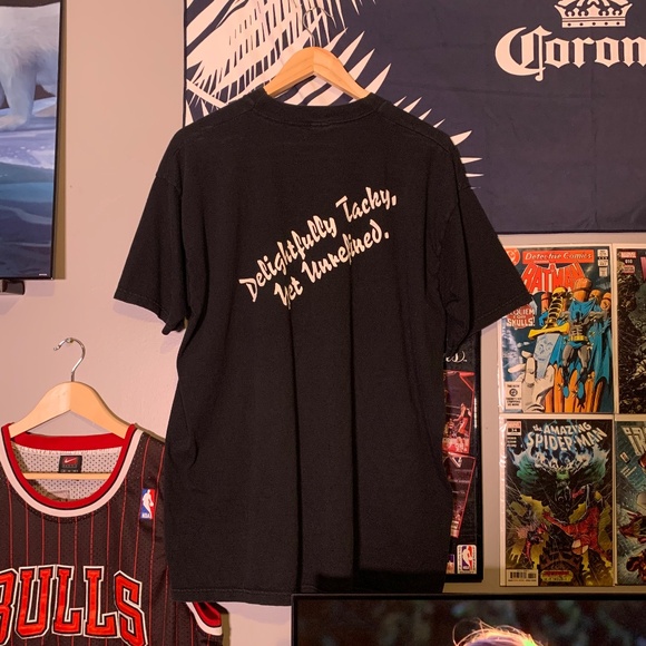 Vintage Hooters New York City T-shirt - Picture 4 of 7